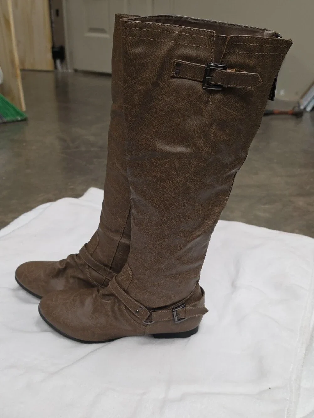 Women's Tall Brown Riding Boots - Classic Knee-High Style